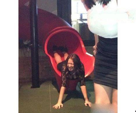 臭丝袜内裤堵嘴,揭秘惊悚事件背后的真相